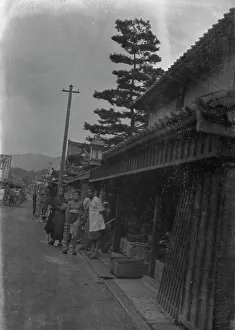 Streets Prints: Travel views of Japan and Korea, 1908. Creator: Arnold Genthe