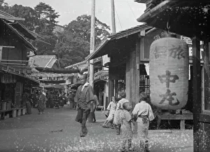 Streets Prints: Travel views of Japan and Korea, 1908. Creator: Arnold Genthe