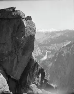 Travel views of Yosemite National Park, between 1903 and 1906. Creator: Arnold Genthe
