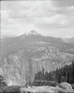 Travel views of Yosemite National Park, between 1903 and 1906. Creator: Arnold Genthe