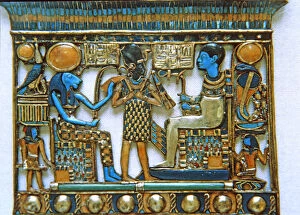 Egyptian Art Gallery: Treasure of Tutankhamen, jewel in the funerary trousseau in which the Pharaoh appears