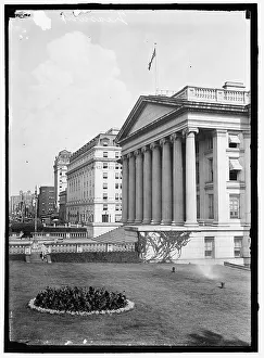 Treasury Building, between 1914 and 1917. Creator: Harris & Ewing. Treasury Building, between 1914 and 1917. Creator: Harris & Ewing