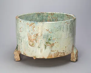 Tripod Cylindrical Jar (Lian or Zun), Eastern Han dynasty (25-220 A. D. ), 2nd century