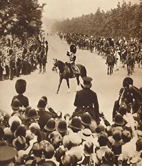Gordon Beckles Prints: Trooping the Colour Pageantry, 1937