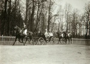 Alix Prints: Tsar Nicholas II and Tsarina Alexandra Fyodorovna of Russia in a carriage
