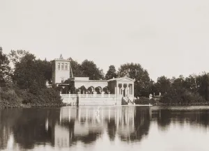 Peterhof Prints: The Tsaritsyn Pavilion in Peterhof, 1897. Artist: Petrov, Nikolai (1876-1940)