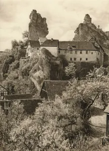 Franconia Prints: Tuchersfeld (Frankische Schweiz). Judehof, 1931. Artist: Kurt Hielscher