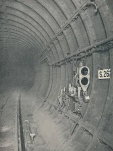 Tunnel Signal and Automatic Train-Stop. London Underground Railways, 1926 Tunnel Signal and Automatic Train-Stop. London Underground Railways, 1926