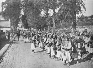 Advance Gallery: Turcos waiting for the order to advance, 1914