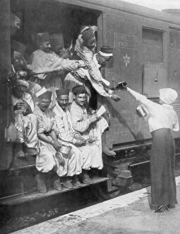 Thirsty Gallery: Turkish riflemen en route to the front by train, 1914