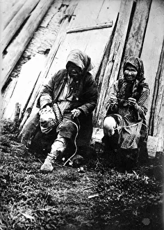 Twisting Prints: Tutur Tungus. Dudovka camp. Old women twist threads from deer tendons