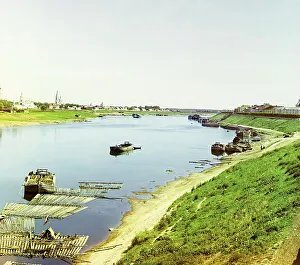 Timber Industry Prints: Tver'. Left: Otroch Monastery