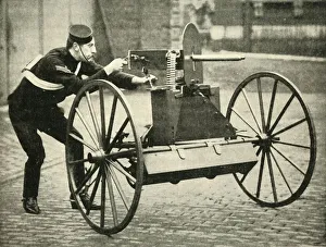 Types of Arms - Lord Dundonalds Galloping Gun-Carriage with Maxim, 1900. Creator Types of Arms - Lord Dundonalds Galloping Gun-Carriage with Maxim, 1900. Creator