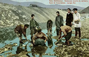 Transbaikal Russia Prints: Types of Transbaikalia. Washing gold in trays, 1900. Creator: Unknown