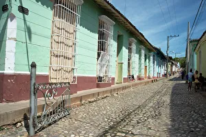 Vanishing Point Prints: A typical cobblestoned side street in the Colonial UNESCO Heritage site city of Trinidad
