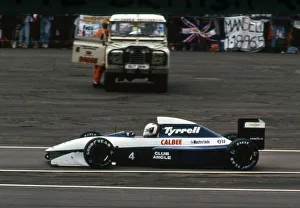 1992 Prints: Tyrrell Ilmor 020-B, Andrea De Cesaris 1992 British Grand Prix. Creator: Unknown