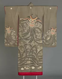 Shells Gallery: Uchikake, Japan, Meiji period (1868-1912), c. 1880. Creator: Unknown
