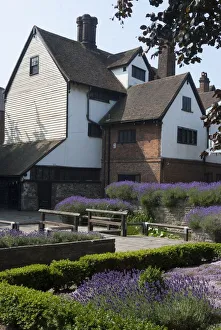 Charles Dickens Collection: UK, Rochester, Eastgate Ho & Gdns, 2009. Creator: Ethel Davies