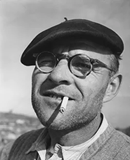 Hydroelectricity Prints: Umberto Bratti, a Donzere-Mondragon canal and power worker, 1952