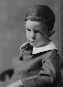 Unidentified child, portrait photograph, 1915. Creator: Arnold Genthe