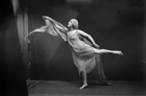 Duncan Elizabeth Prints: Unidentified dancer, possibly an Elizabeth Duncan dancer