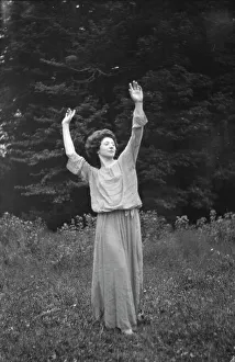 Duncan Elizabeth Prints: Unidentified dancer, possibly an Elizabeth Duncan dancer