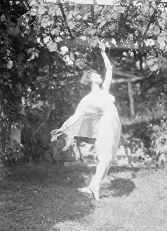 Arbour Prints: Unidentified dancer, possibly an Elizabeth Duncan dancer
