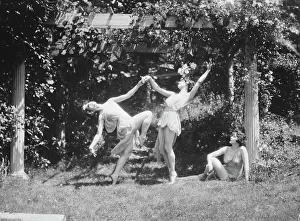 Arbour Prints: Unidentified dancers, possibly Elizabeth Duncan dancers