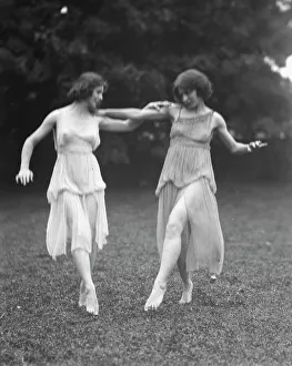 Duncan Elizabeth Prints: Unidentified dancers, possibly Elizabeth Duncan dancers
