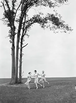 Duncan Elizabeth Prints: Unidentified dancers, possibly Elizabeth Duncan dancers