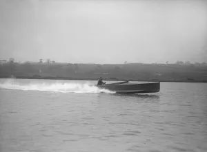Unknown hydroplane underway, 1912. Creator: Kirk & Sons of Cowes
