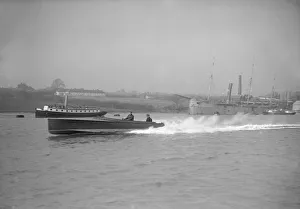 Unknown hydroplane underway, 1912. Creator: Kirk & Sons of Cowes