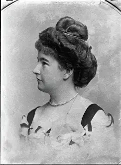 Lestrange Robert Augustus Henry Prints: Unknown woman, c1890s. Creator: Robert Augustus Henry L'Estrange