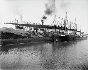Dockyard Prints: Unloading ore at L.S. & M.S. [Lake Shore & Michigan Southern] Ry