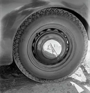 Ford Prints: Untitled, 1939. Creator: Dorothea Lange