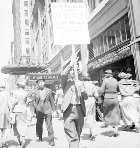 Anti Prints: [Untitled photo]: New York City street scene, 1936. Creator: Dorothea Lange
