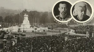 Parade Prints: Unveiling of the Victoria Memorial, London, 16 May 1911. Creator: Unknown