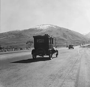 Travelling Gallery: U.S. 99, Kern County, California, 1939. Creator: Dorothea Lange