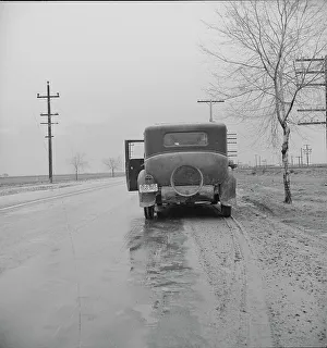 Breakdown Prints: U.S. 99. Near Tulare, California, 1939. Creator: Dorothea Lange