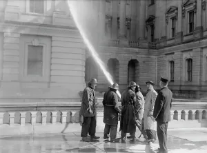 Cleaning Prints: U.S. Capitol - Cleaning Exterior, 1913