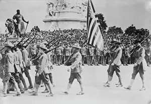 Expeditionary Force Prints: U.S. troops in London, between c1915 and c1920. Creator: Bain News Service