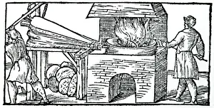 Using bellows to increase the draught in a furnace, 1540