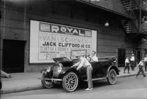 Hoarding Prints: Van & Schenck, between c1915 and c1920. Creator: Bain News Service