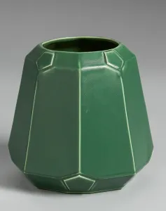 Julius Prints: Vase, about 1910. Creator: Julius Dressler