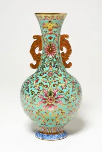 Vase with Dragon-Shaped Handles, Qing dynasty, Qianlong reign (1736-1795)