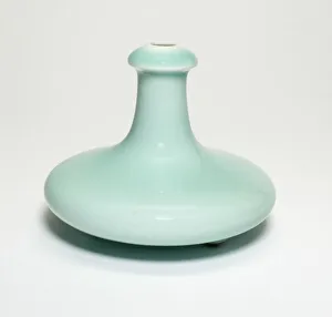 Celadon Gallery: Vase with Flattened Body, Qing dynasty, Yongzheng reign mark (1723-1735)