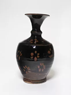 Petal Gallery: Vase with Stylized Petals, Jin dynasty (1115-1234), or Yuan dynasty (1271-1368), 12th/14th century