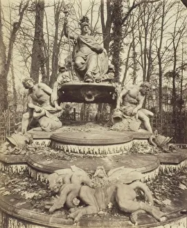 Versailles, Bosquet de l Arc de Triomphe, 1904. Creator: Eugene Atget
