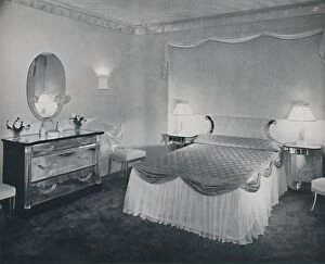 The vibrant qualities of Plexiglas are used to advantage in this bedroom, 1942