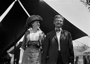 Pennsylvania Prints: Vice President Marshall & wife - Gettysburg, 1913. Creator: Bain News Service